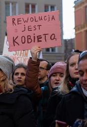 "Kobiety i ziemia mają za dużo do zniesienia" - manifa w Gdańsku