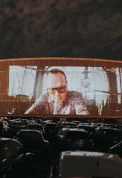 Koronawirus: Kino samochodowe we Wrocławiu