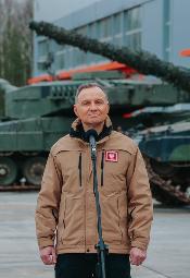Prezydent RP na szkoleniu ukraińskich załóg czołgów Leopard 