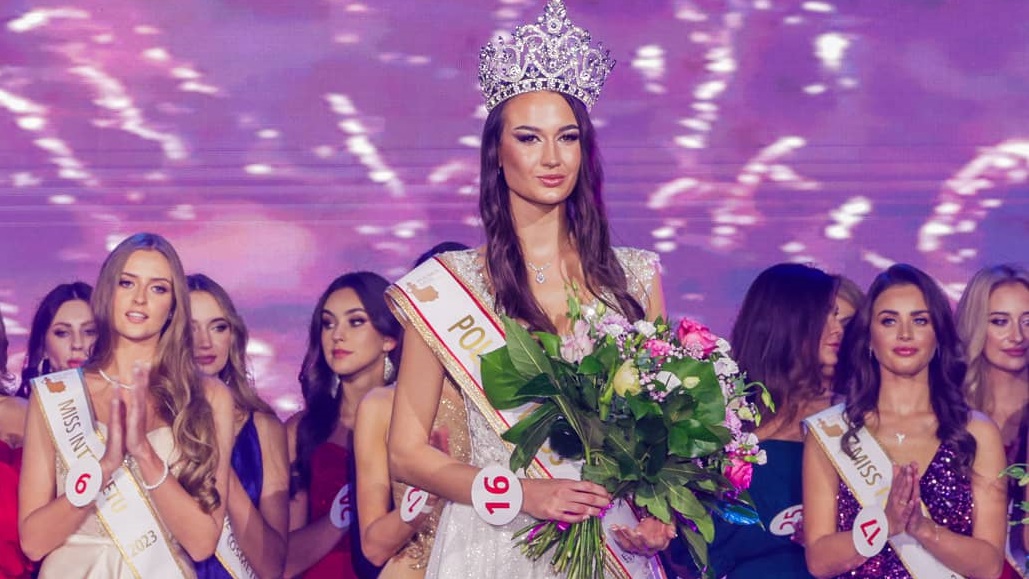 Polska Miss rok po konkursie. Justyna Haberka o swoich motywacjach i debiutanckim singlu [WYWIAD]