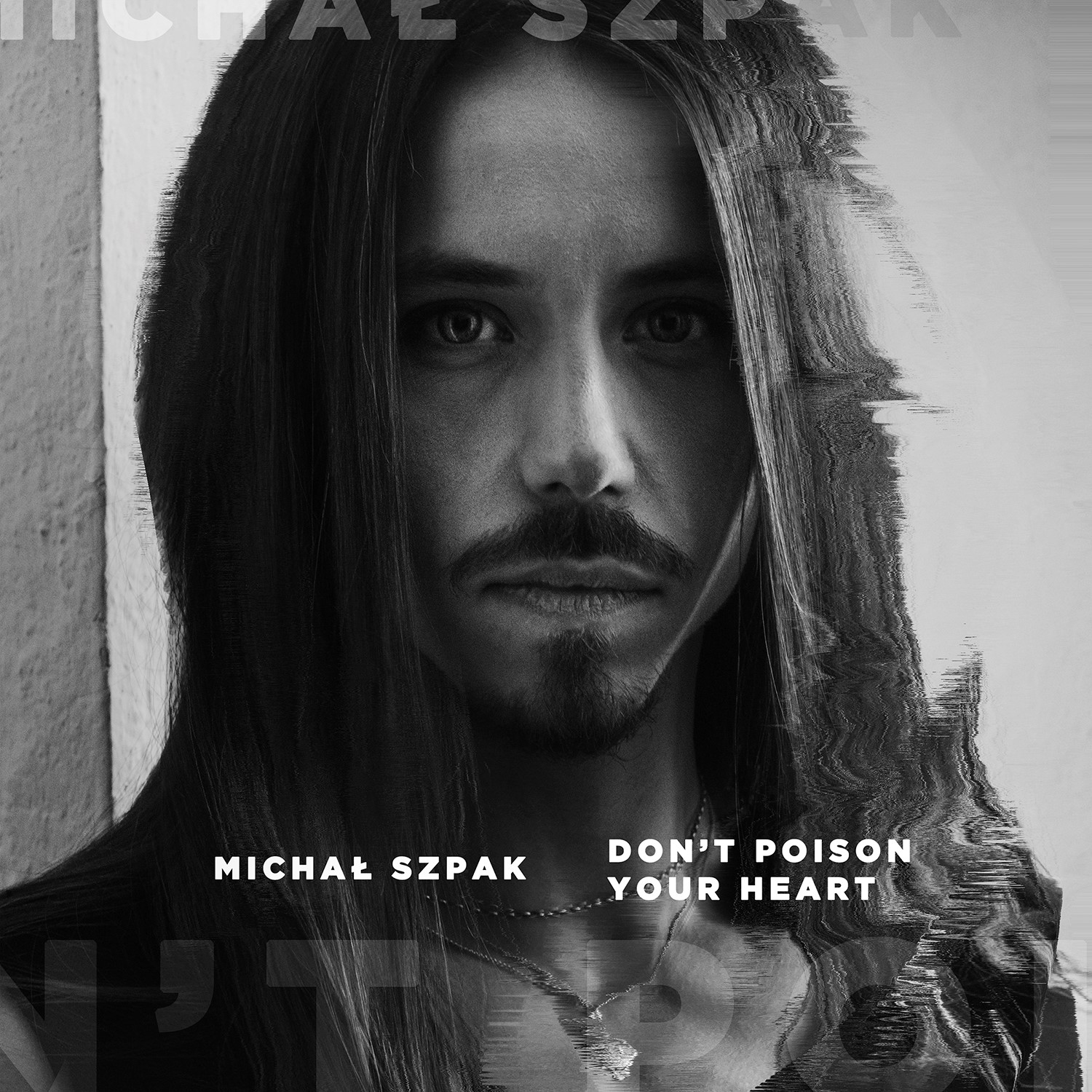 Michał Szpak powraca z przejmującą balladą „Don’t Poison Your Heart”