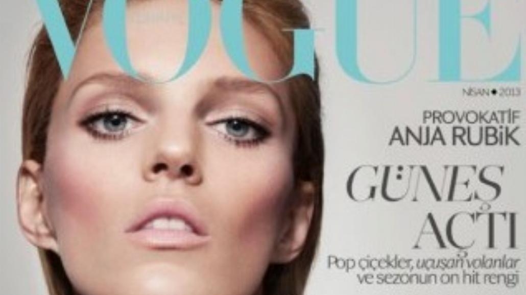 Anja Rubik na okładce Vogue