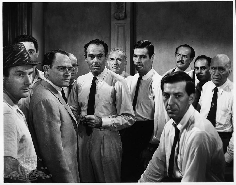 Dwunastu gniewnych ludzi - film 1957