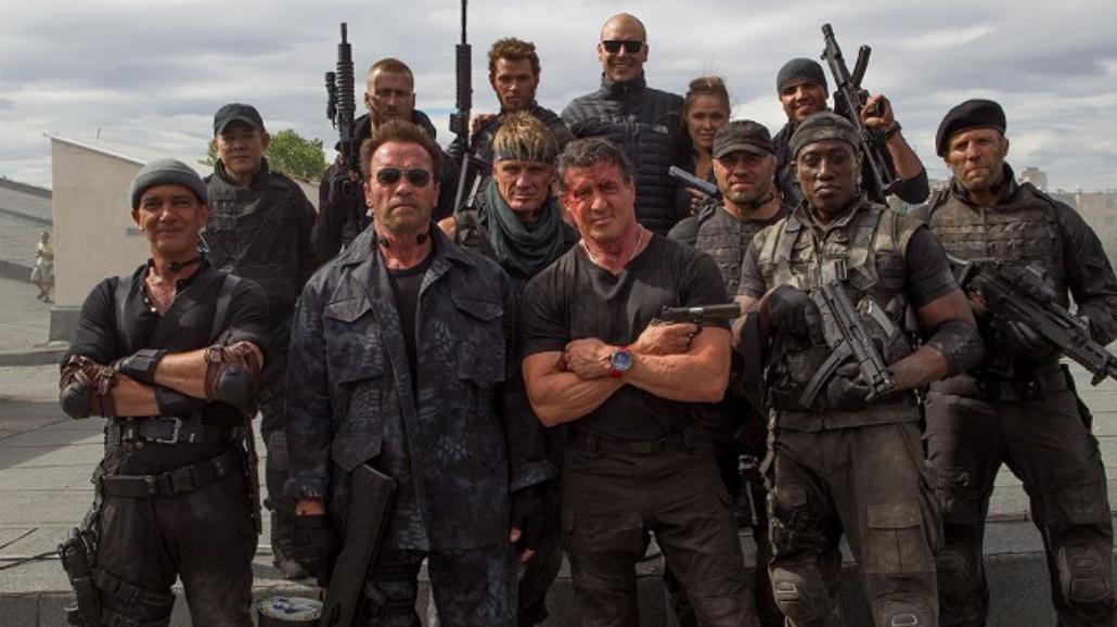 Schwarzenegger, Stallone, Snipes... Mamy fotosy z Niezniszczalnych 3!