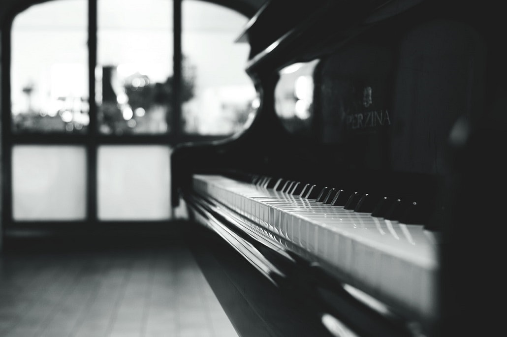 Czarno białe pianino