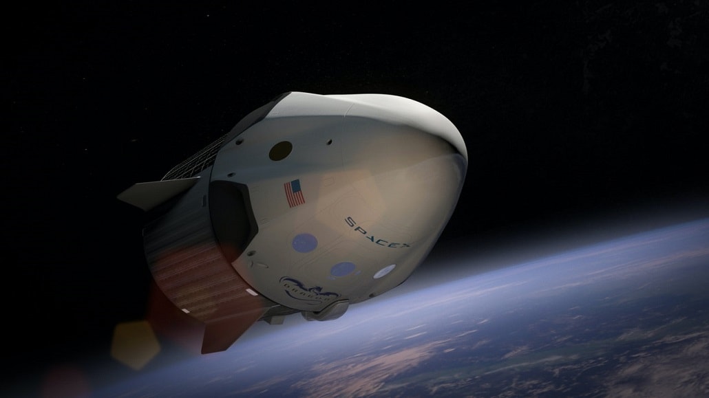 Crew Dragon SpaceX w przestrzeni okołoziemskiej