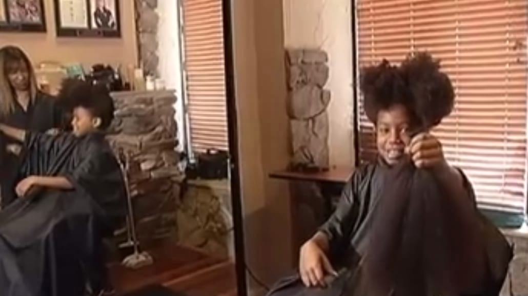 10-latek oddał swoje włosy na peruki dla dzieci