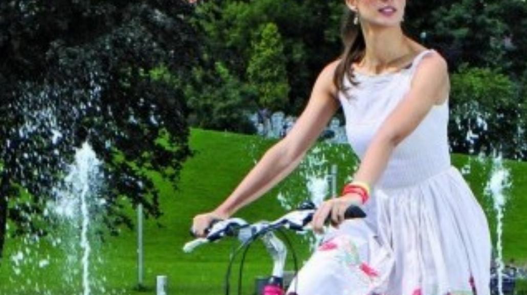 Modnie i seksownie... na rowerze