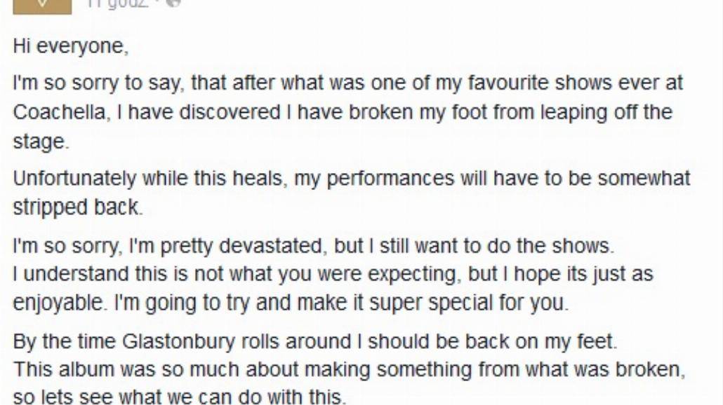 Wokalistka Florence and The Machine złamała nogę [WIDEO]