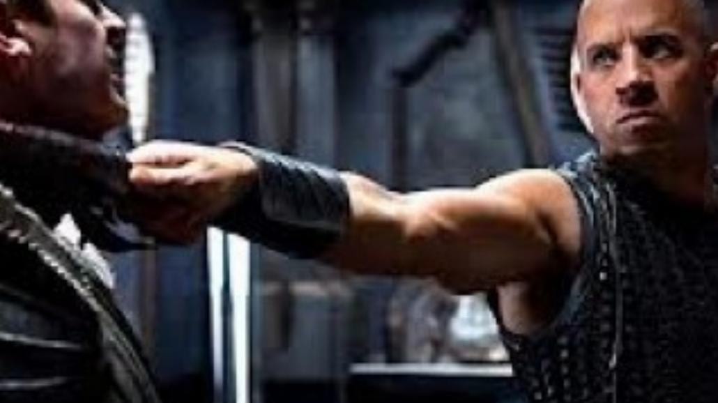 Niecenzurowany zwiastun "Riddicka" w sieci