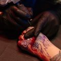 Czy tatuaże mają wpływ na znalezienie pracy?