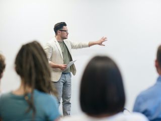 Piontkowski o podwyżkach dla nauczycieli od września 2020 - Podwyżki dla nauczycieli 2020, Kiedy podwyżki dla nauczycieli, Ile wyniosą podwyżki, MEN