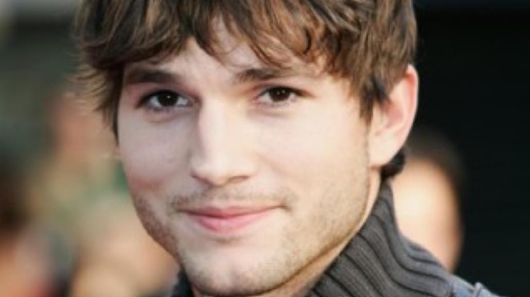 Ashton Kutcher zastąpi Sheena w "Dwóch i pół"