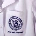 Absolwenci Uniwersytetu WM obdarowani uniformami medycznymi marki MEDORA - Uniwersytet Warmińsko-Mazurski w Olsztynie, prezent abslowenci,