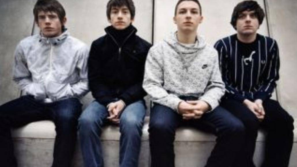 Nowe Arctic Monkeys wcześniej w internecie