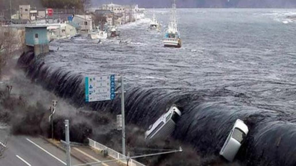Najbardziej przerażające nagrania tsunami [WIDEO]