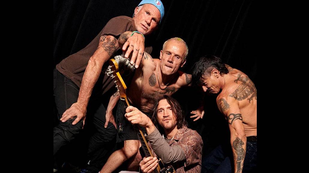 Red Hot Chili Peppers oddali hołd Eddiemu Van Halenowi [AUDIO]