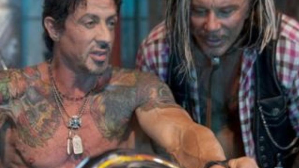 Stallone jak Coca-Cola? Samotność gorsza od kuli?