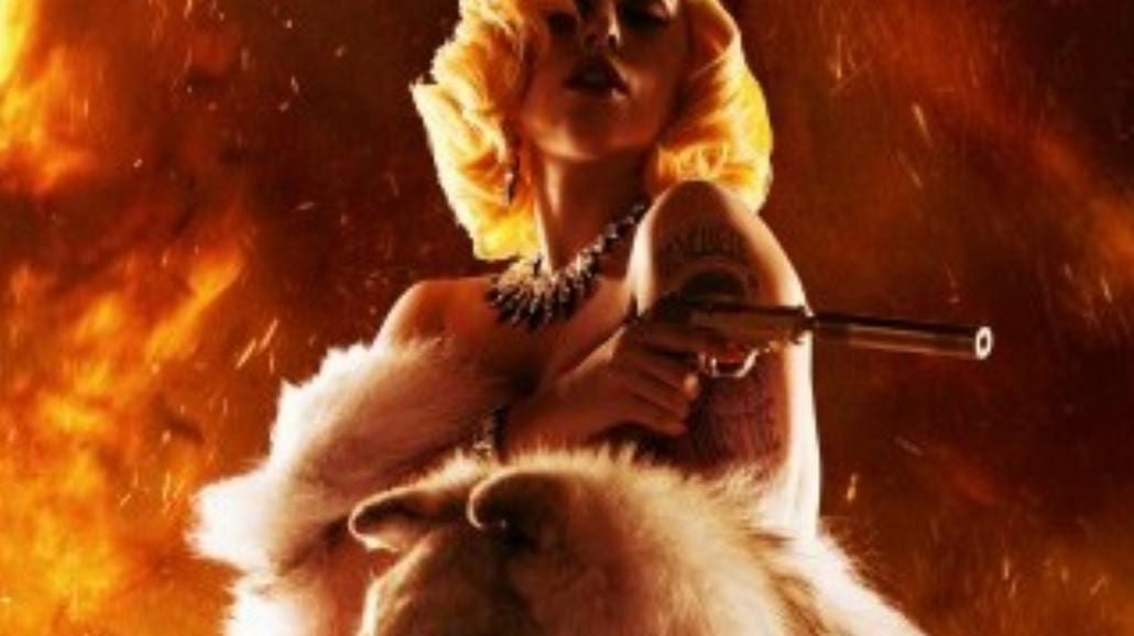 Lady Gaga na plakacie filmu "Maczeta zabija"