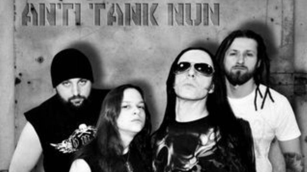 Anti Tank Nun jesienią na koncertach