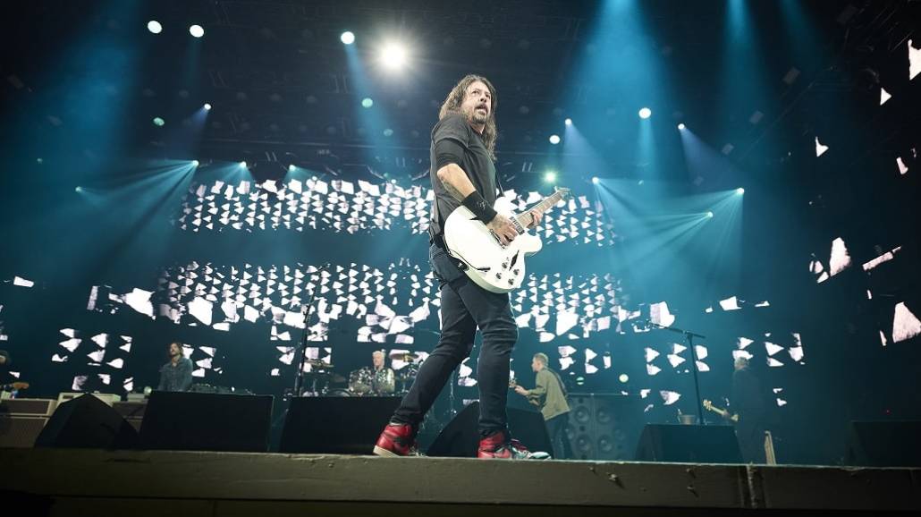 Foo Fighters prezentują nowy album "But Here We Are" [WIDEO]
